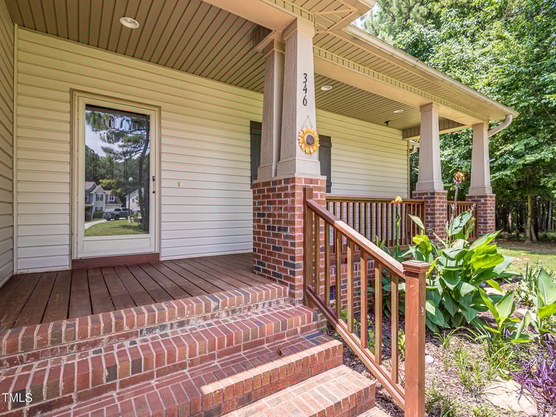 346 Silver Creek Dr, Clayton, NC 27520