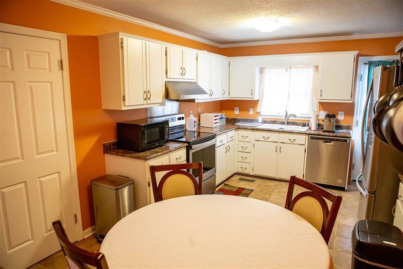 3463 Hope Valley Rd, Durham, NC 27707