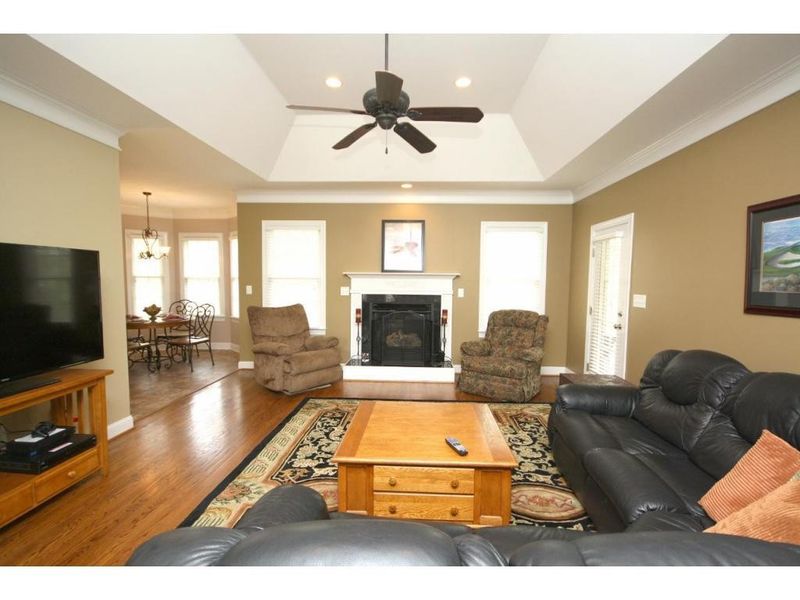 3464 Candlebrook, Mebane, NC 27302