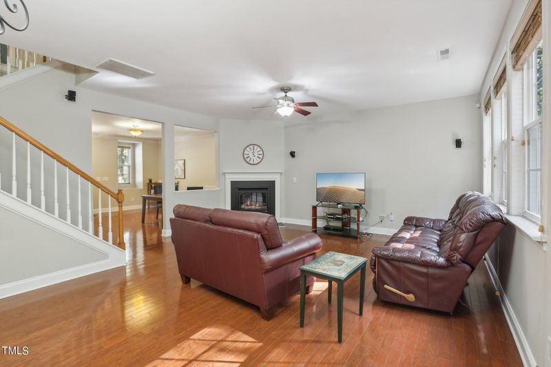 347 Buckland Mills Ct, Cary, NC 27513