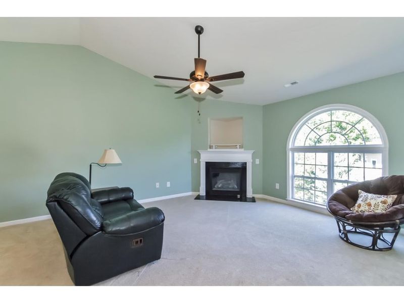 3471 Forestdale Dr, Burlington, NC 27215