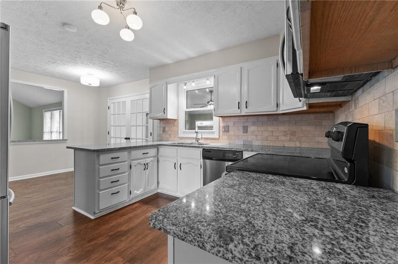 3471 Thorndike Dr, Fayetteville, NC 28311