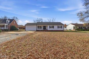 3472 Mine Creek Rd, Burlington, NC 27217