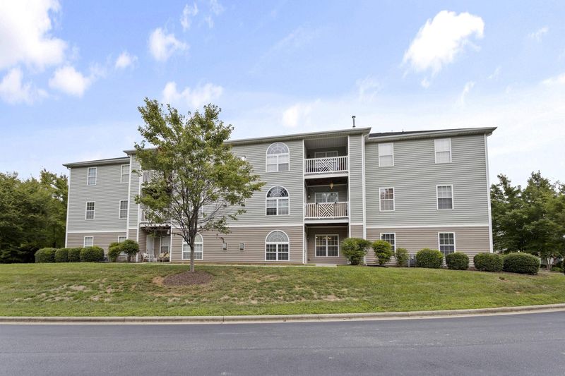 3473 Forestdale Dr #1B, Burlington, NC 27215