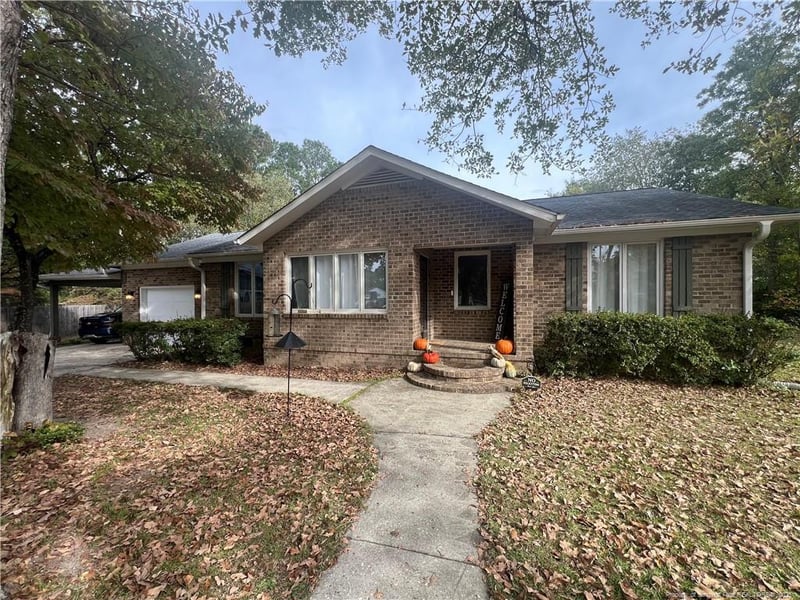 3474 Thorndike Dr, Fayetteville, NC 28311