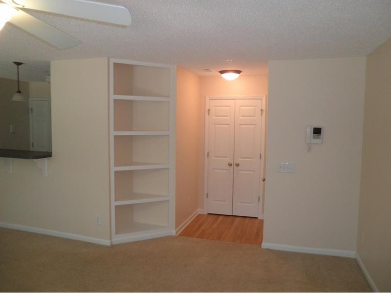 3479 2c Forestdale Dr, Burlington, NC 27215