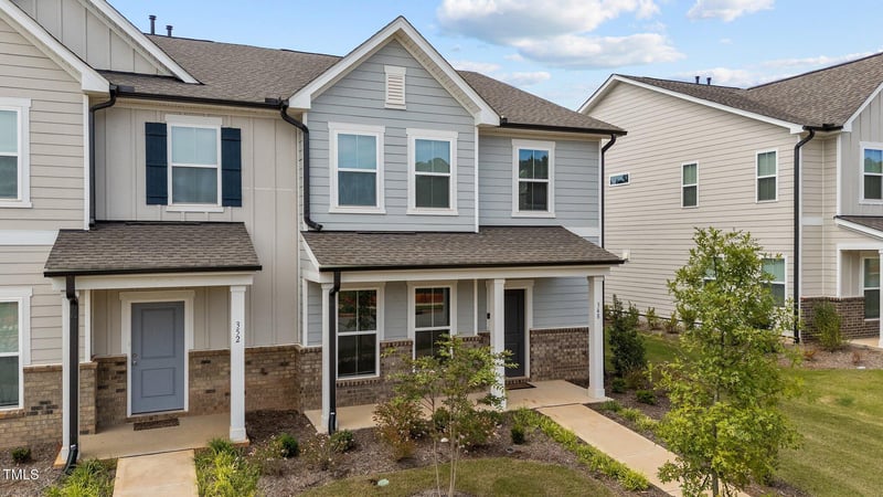 348 Abbots Mill Dr, Raleigh, NC 27603