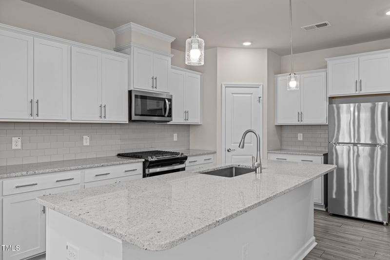 348 Abbots Mill Dr, Raleigh, NC 27603