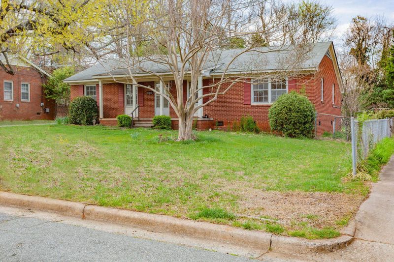 348 Bidney Dr, Burlington, NC 27215