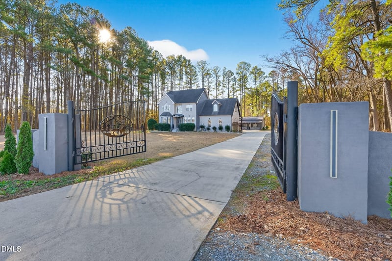 3486 Highway 70 , Smithfield, NC 27577