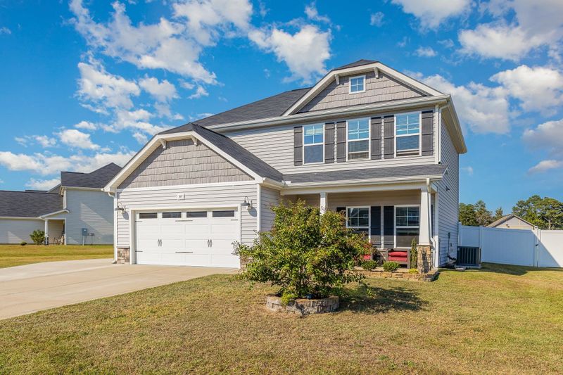 349 Gadson Dr, Hope Mills, NC 28348