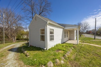 349 Harden St, Burlington, NC 27215