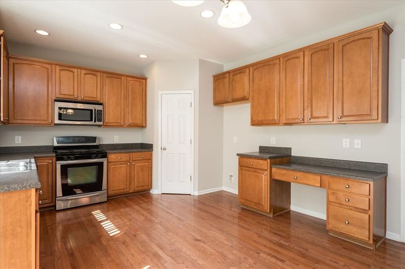 349 Luke Meadow Ln, Cary, NC 27519