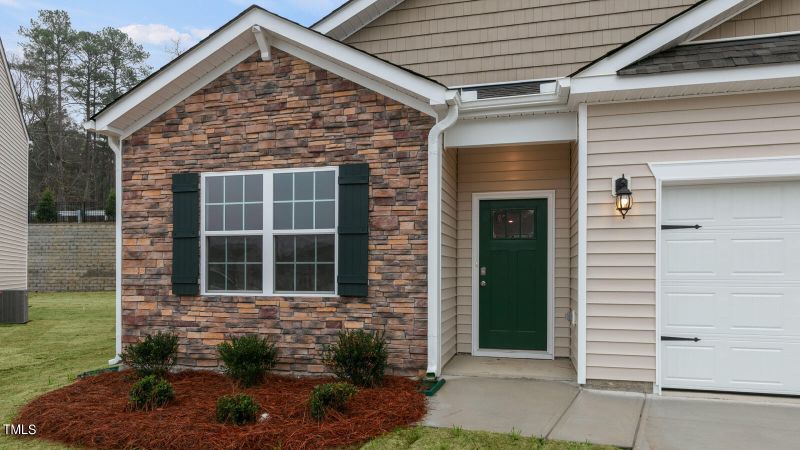 349 Red Brick St, Sanford, NC 27330