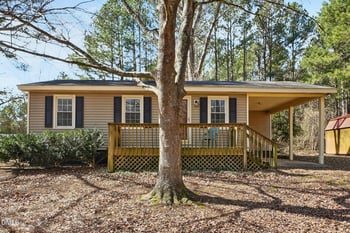 349 Strickland Hinton Rd, Zebulon, NC 27597