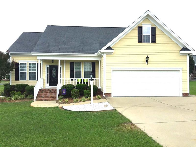 35 Adams Pointe Ct, Angier, NC 27501