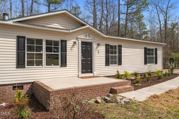 35 Athens Ct, Cameron, NC 28326