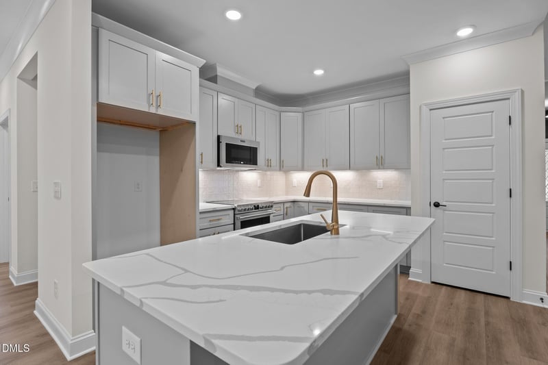 35 Autumnwood Ln, Zebulon, NC 27597