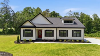 35 Autumnwood Ln, Zebulon, NC 27597