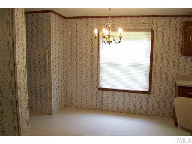 35 Castlebury Ln, Franklinton, NC 27525