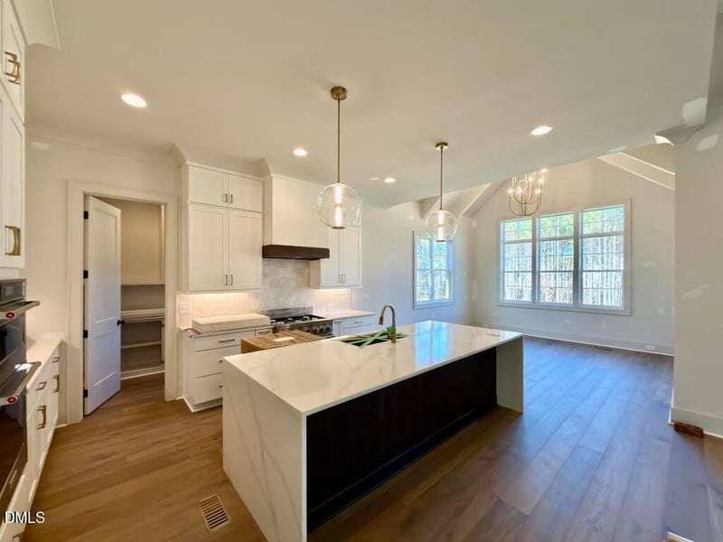 35 Chestnut Oak Dr, Youngsville, NC 27596