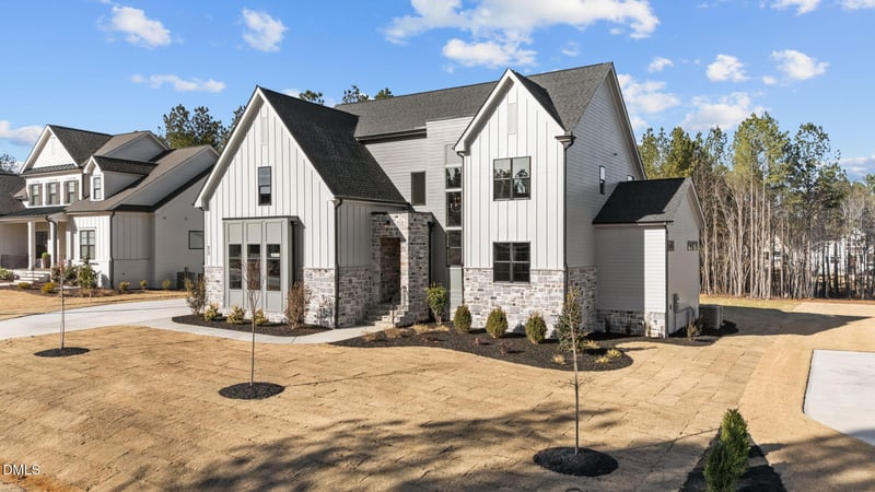 35 Chestnut Oak Dr, Youngsville, NC 27596