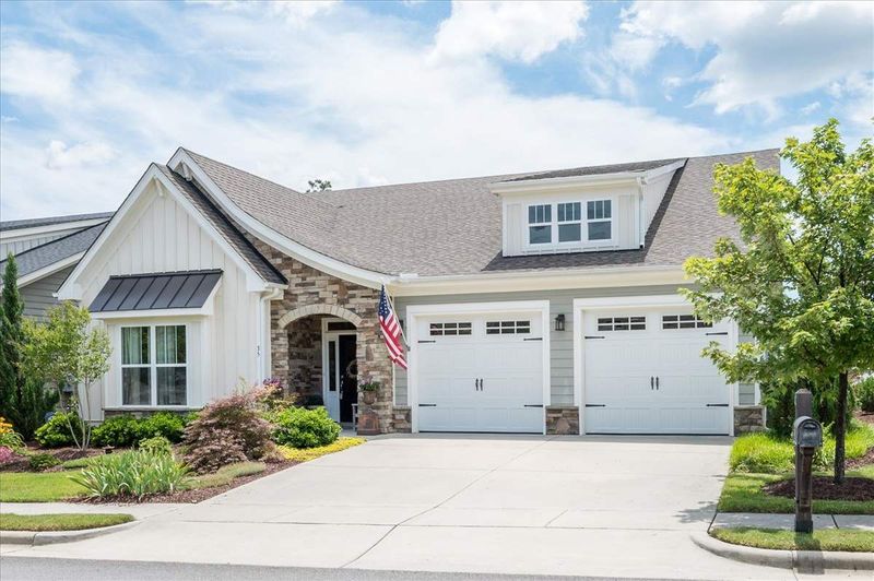 35 Copper Lantern Dr, Chapel Hill, NC 27516