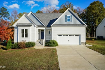 35 Courtland Dr, Youngsville, NC 27596