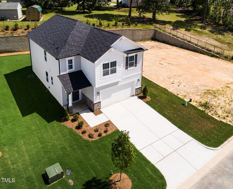35 Cypress Moss Ct, Lillington, NC 27546