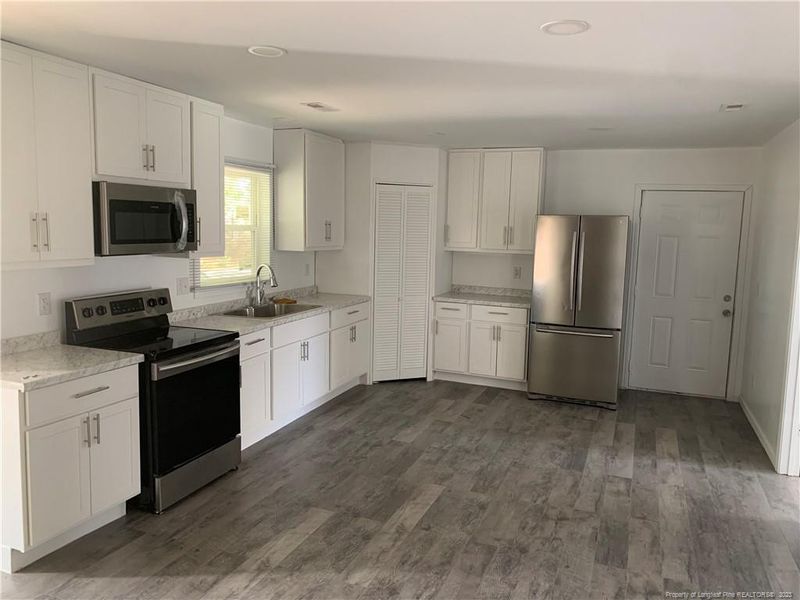 35 Dail St, Smithfield, NC 27577