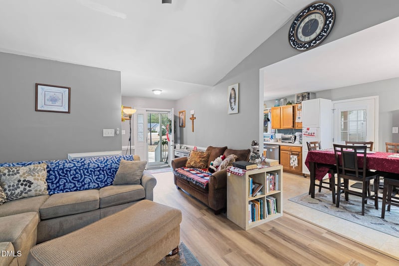 35 Dandelion Green Ct, Selma, NC 27576