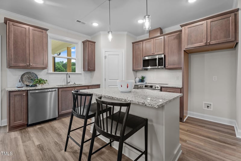 35 Diamond Creek Dr, Zebulon, NC 27597