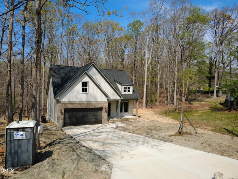 35 Eagle Dr, Durham, NC 27712