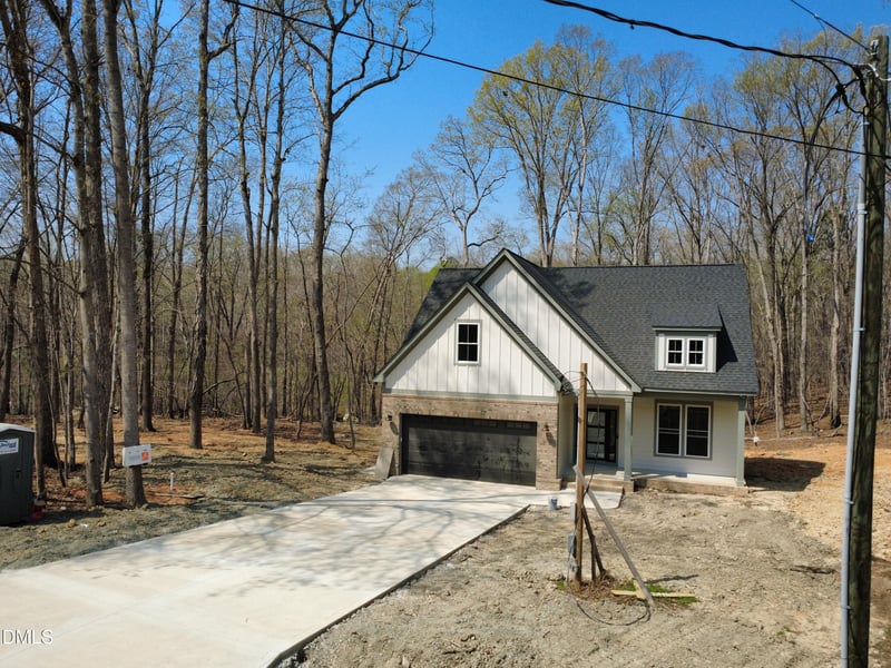 35 Eagle Dr, Durham, NC 27712