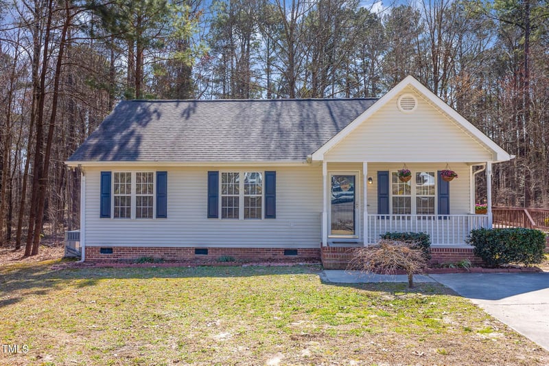 35 Ebbets Ct, Youngsville, NC 27596