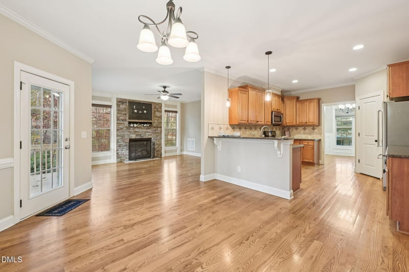 35 Falcon Crest Ln, Youngsville, NC 27596