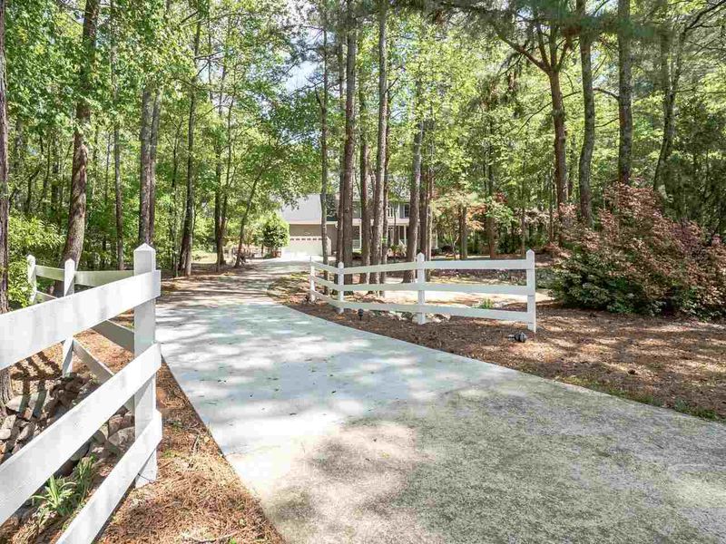 35 Goldleaf Ct, Angier, NC 27501
