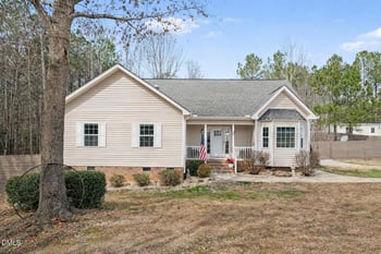 35 Harrison St, Zebulon, NC 27597