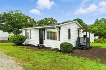35 James St, Angier, NC 27501