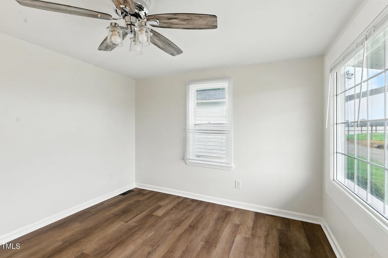 35 James St, Angier, NC 27501