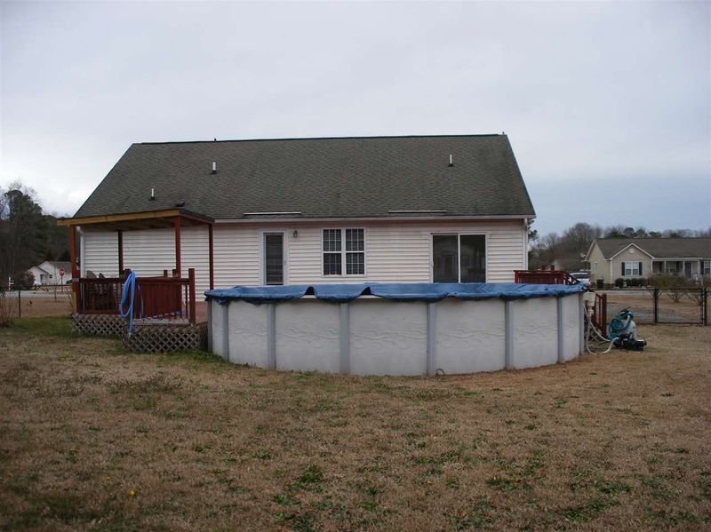 35 Lloyd Dr, Benson, NC 27504