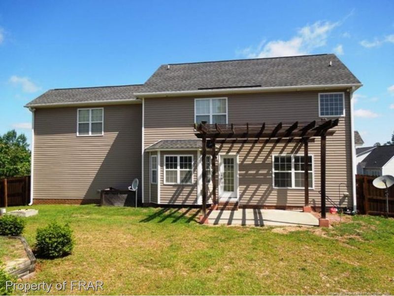 35 Mountainside Ln, Sanford, NC 27332