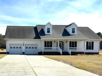 35 Oak Hill Dr, Dunn, NC 28334