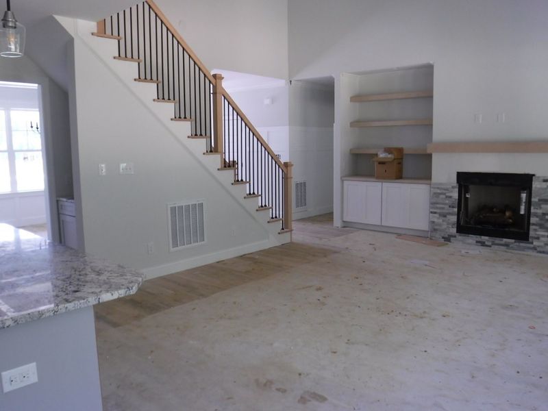 35 Paddocks Ct, Zebulon, NC 27597