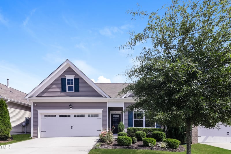 35 Pathway Dr, Clayton, NC 27527