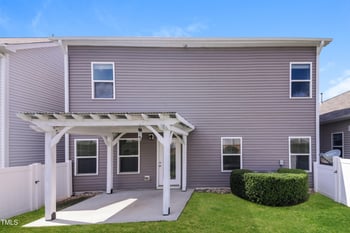 35 Pathway Dr, Clayton, NC 27527