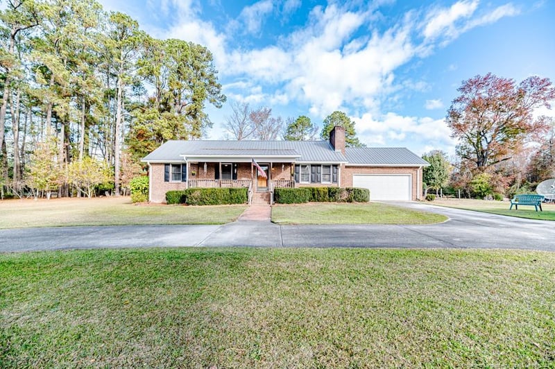 35 Rafter Creek Ln, Sanford, NC 27332