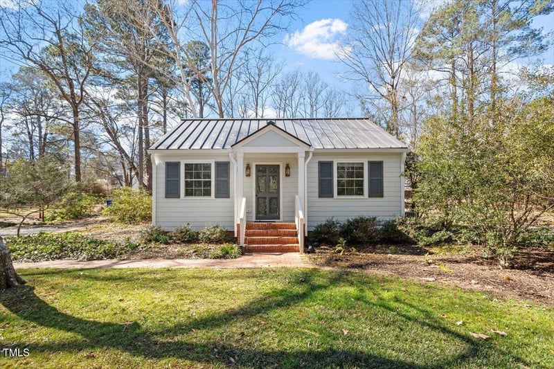 35 Rogerson Dr, Chapel Hill, NC 27517