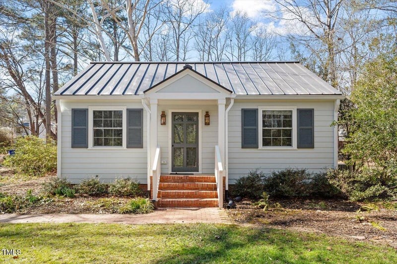 35 Rogerson Dr, Chapel Hill, NC 27517