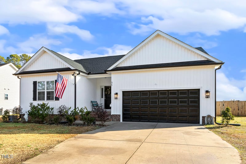 35 Southern Pl, Lillington, NC 27546